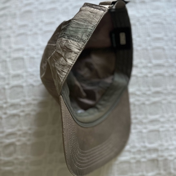 Classic Kith Cinder Cap. Only worn a couple of times! Selling online for $199. - Picture 5 of 9